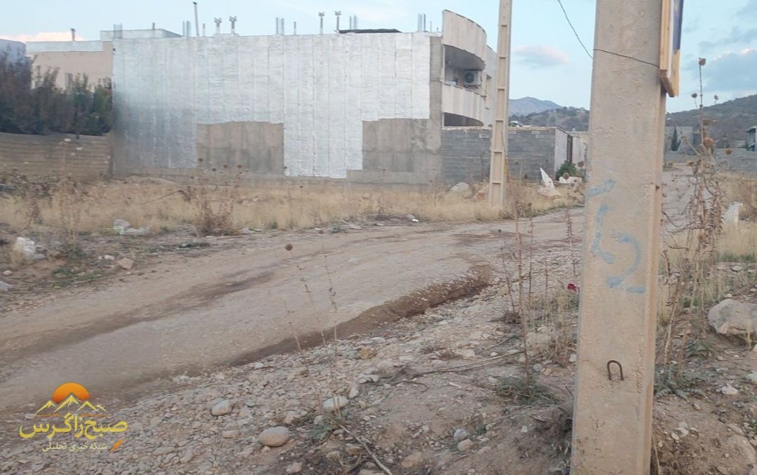 بوستانِ سروک؛ محله‌ای در گرد و غبار وعده‌ها!