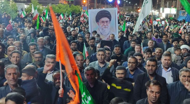 صفوف ناگسستنی بهمئی‌ها در دفاع از رهبر شهید