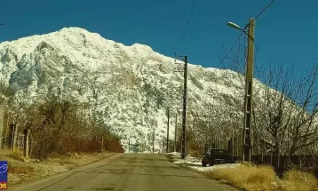 دنای سفیدپوش پس از بارش برف زمستانی