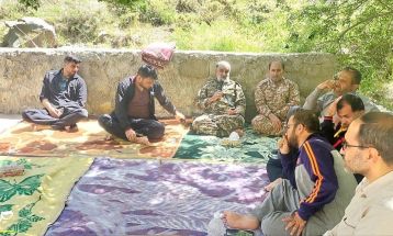 کوهپیمایی کارکنان سپاه در منطقه کوه‌گل