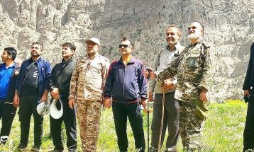 کوهپیمایی کارکنان سپاه در منطقه کوه‌گل