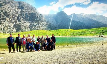 کوهپیمایی کارکنان سپاه در منطقه کوه‌گل
