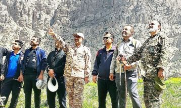 کوهپیمایی کارکنان سپاه در منطقه کوه‌گل