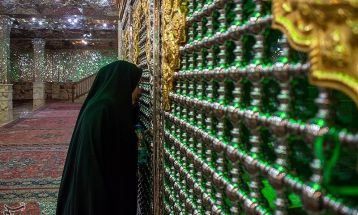 غبارروبی و زیارت مضجع شریف حضرت شاهچراغ(ع)